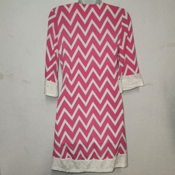 Hot Mama ***Pretty Dress with lace, Pink and white, in size small. - Picture 3 of 12